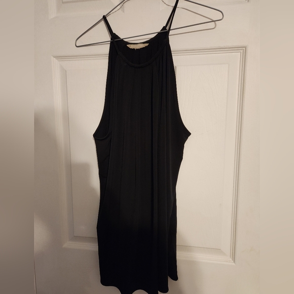 Tops - Picture 6 of 16